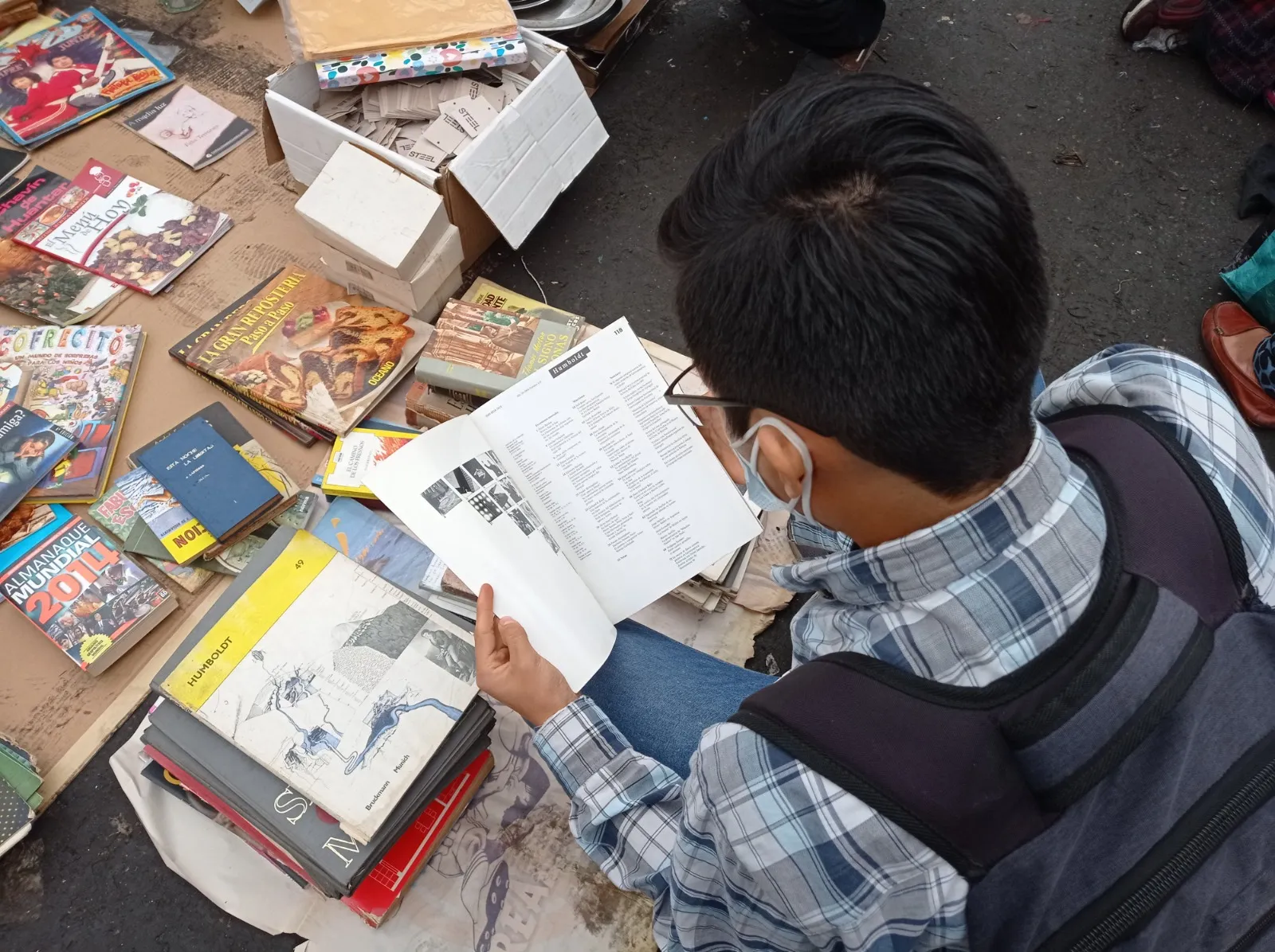 Incursión en Tacora: ¿Se pueden conseguir libros baratos en la cachina?