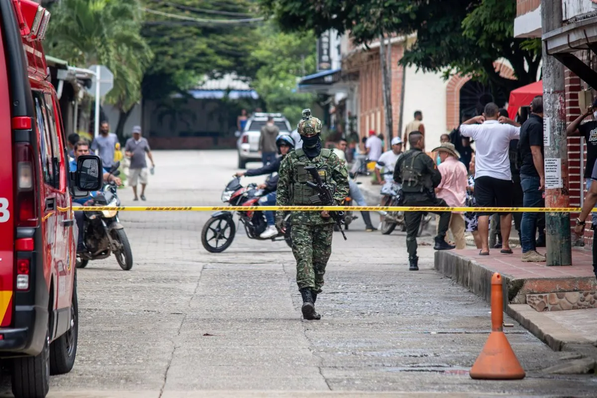 Al menos dos policías heridos en nuevos ataques de las disidencias de las FARC en el oeste de Colombia