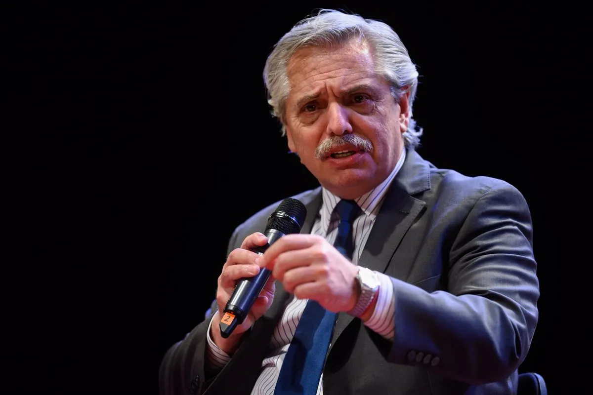 La Justicia argentina procesa al expresidente Alberto Fernández por lesiones contra la ex primera dama