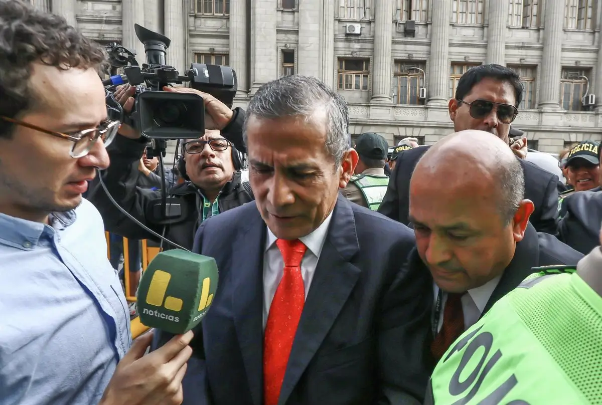 La Fiscalía de Perú pide 35 años de cárcel para el expresidente Humala y su esposa por otro caso de corrupción