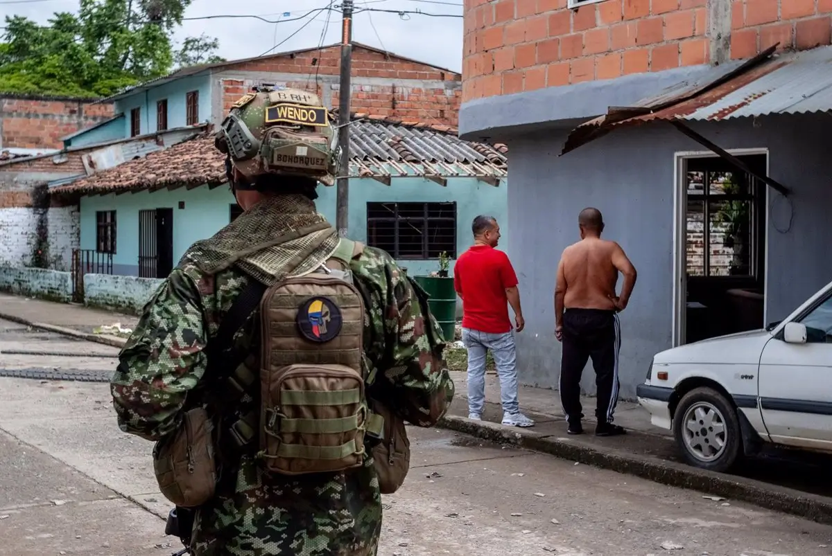 Al menos cuatro heridos en un ataque con explosivos atribuido a las disidencias de las FARC en Colombia