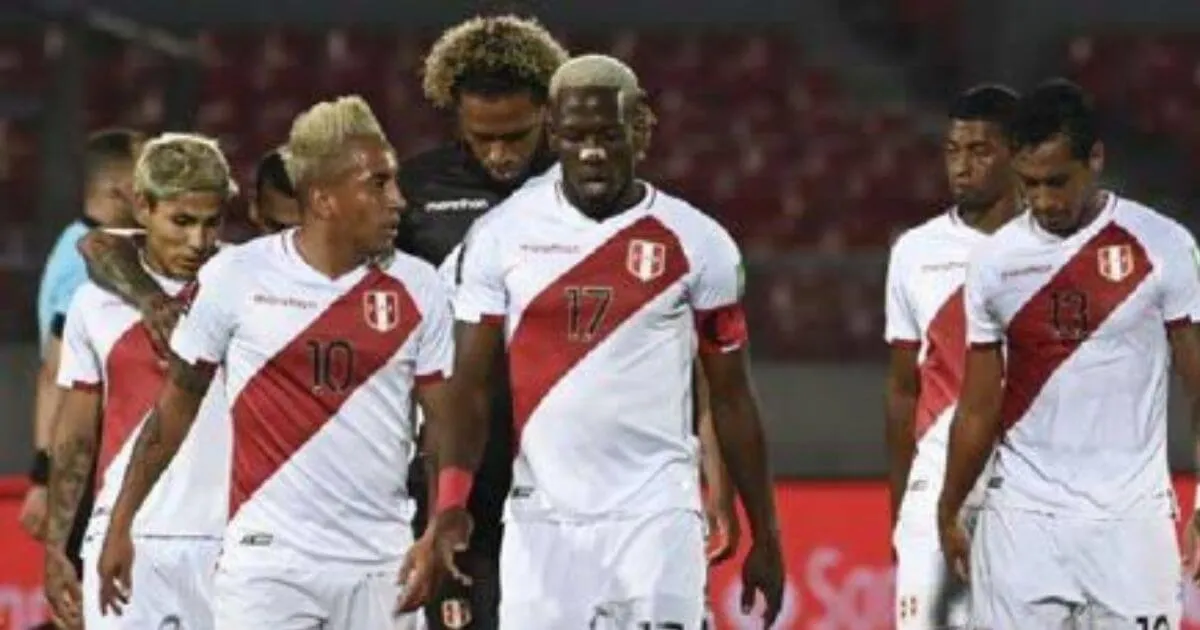 Advíncula, Flores, Gallese y otros manchan la camiseta
