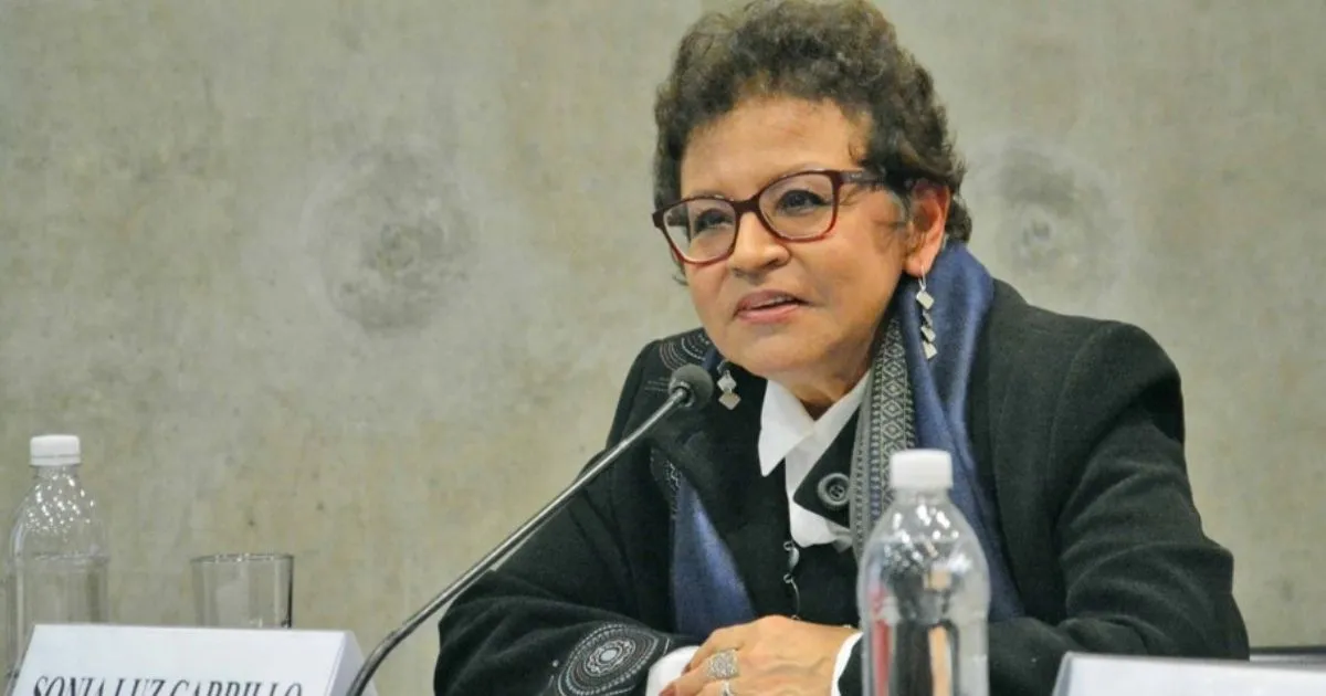 Sonia Luz Carrillo: "Me parece notable la serenidad de Verónika ante los intentos de agredirla, responde con firmeza pero sin crispación"