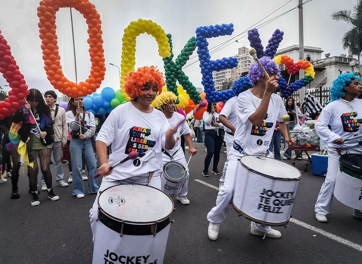 Para que una empresa pueda participar de la Marcha del Orgullo, debe mostrar un compromiso real con los derechos LGTBIQ+ y tener políticas acordes al interior de su organización (Foto: Dany Seminario Coronado)