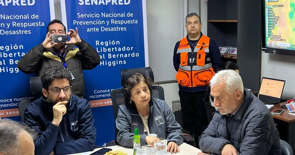 El presidente de Chile llega a la mina de El Teniente para observar las tareas de rescate de los trabajadores atrapados