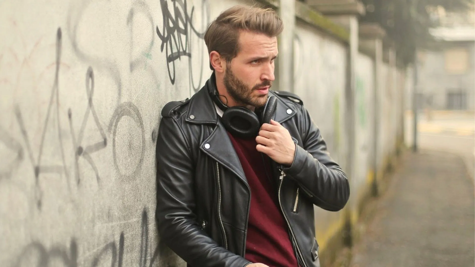 Los 3 esenciales del clóset masculino: Casacas, chompas y polos que no pasan de moda