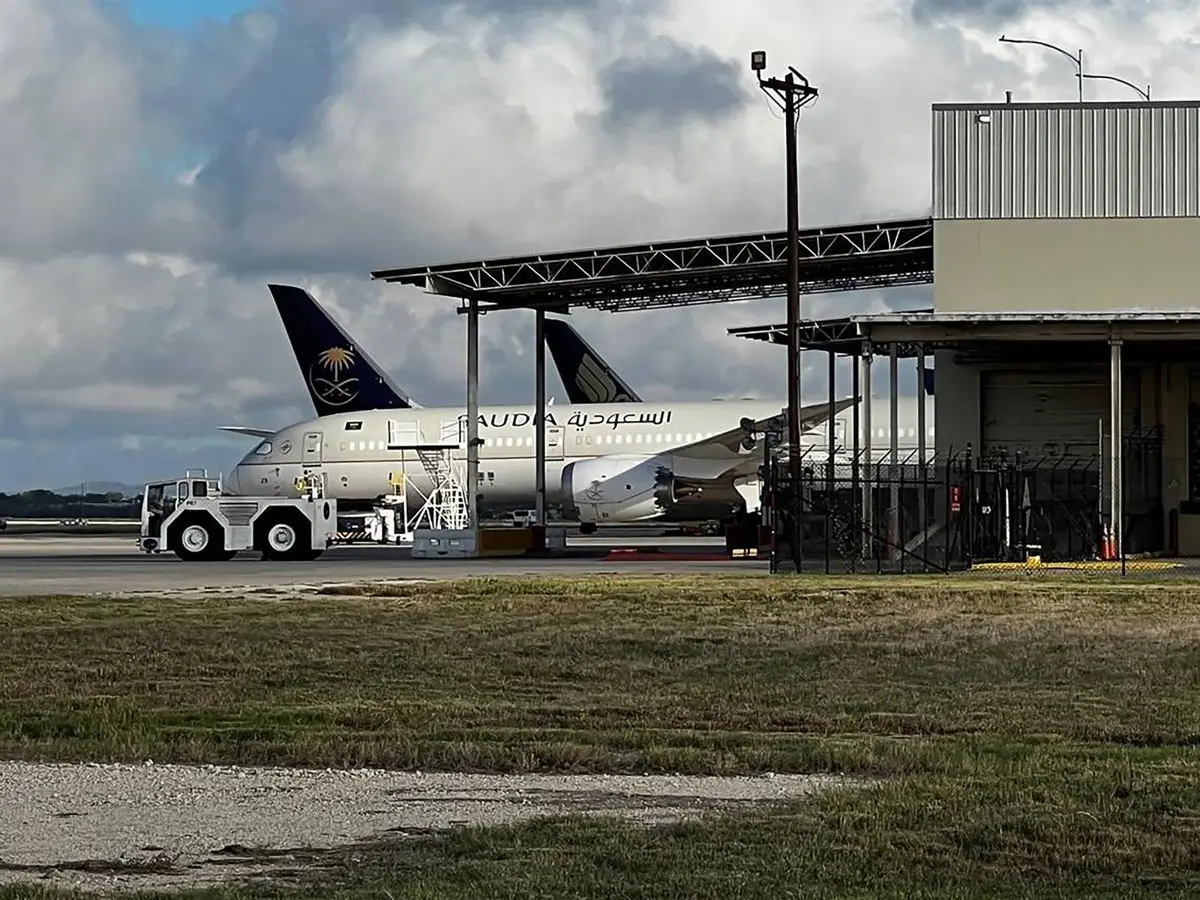 Venezuela recibe a más de 300 repatriados, entre ellos diez menores, procedentes de EEUU