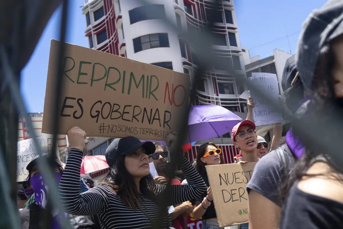 Llega a Imbabura el convoy con ayuda y mil militares puesto en marcha por el Gobierno de Ecuador