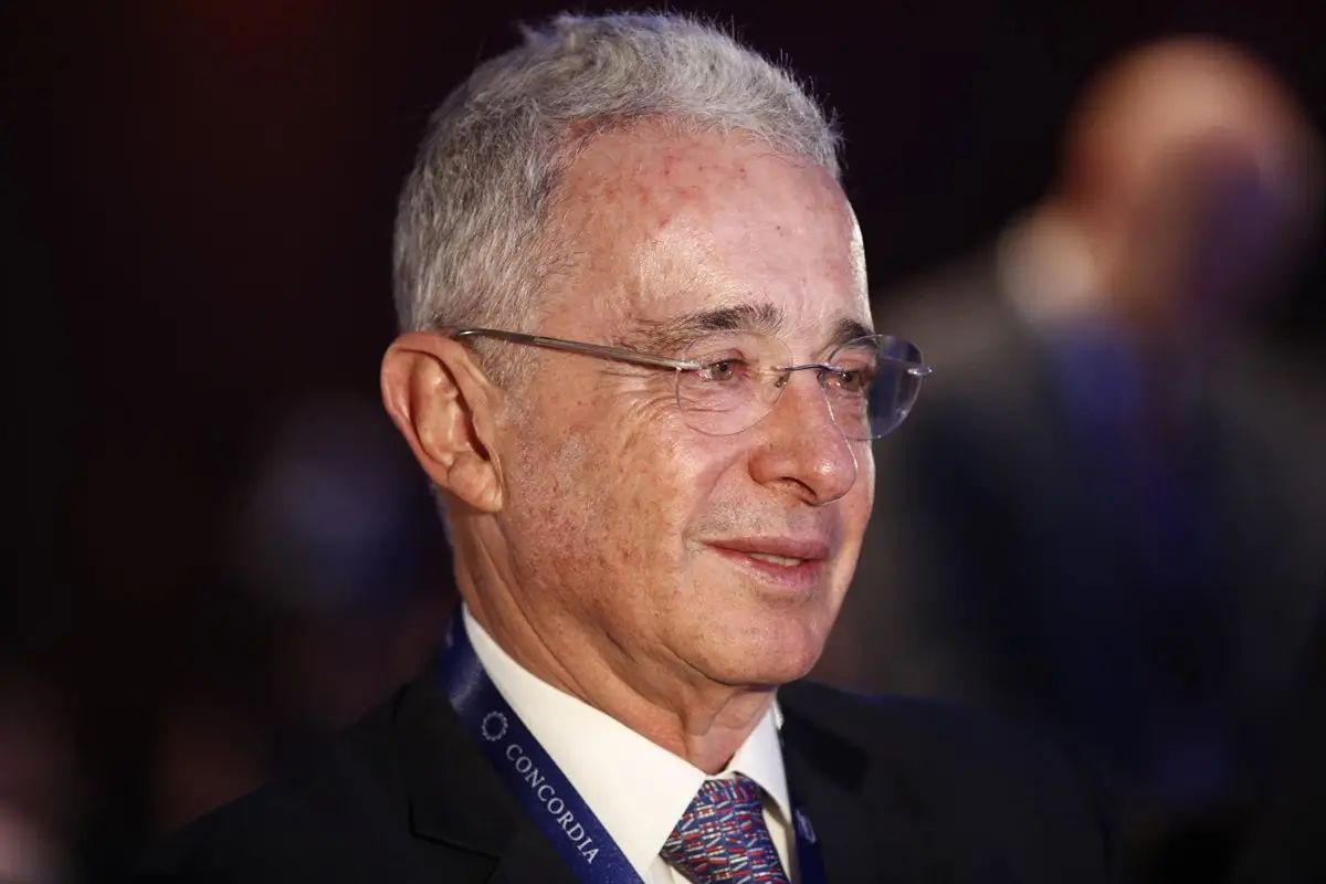 El Consejo Electoral de Colombia investiga la posible ilegalidad de la candidatura de Álvaro Uribe al Senado