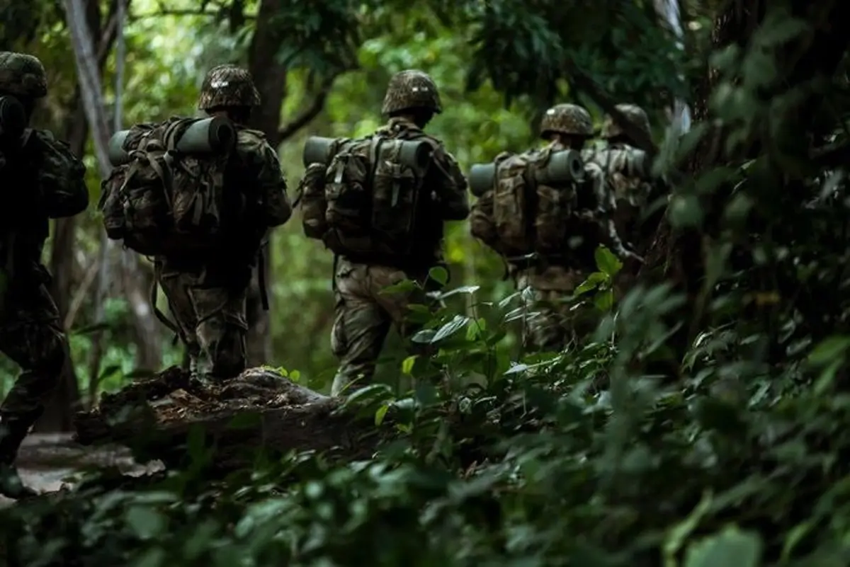 El ministro de Defensa colombiano denuncia la expulsión del Ejército de una localidad del suroeste del país