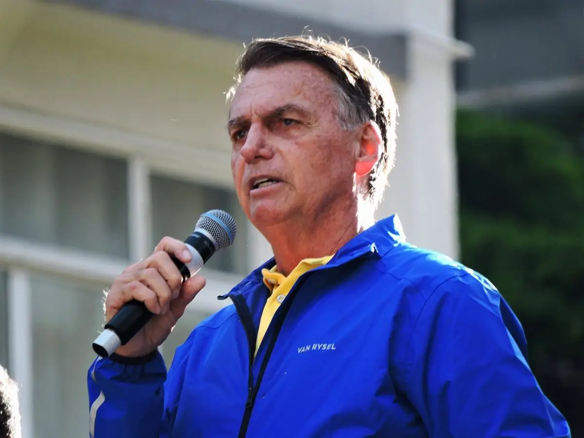 El Supremo de Brasil descarta prisión provisional para Bolsonaro pese a una "irregularidad" en sus medidas cautelares