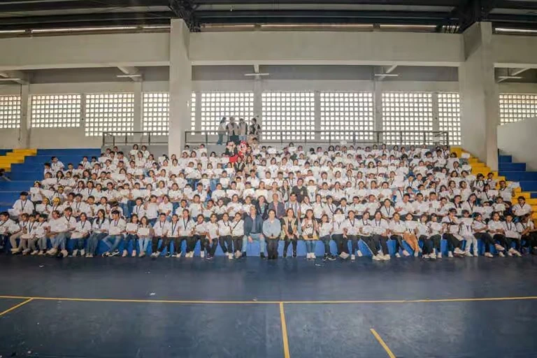 El Club Metropolitano Flor de Amancaes celebró la clausura de talleres de arte para niños y adolescentes | Foto: Difusión