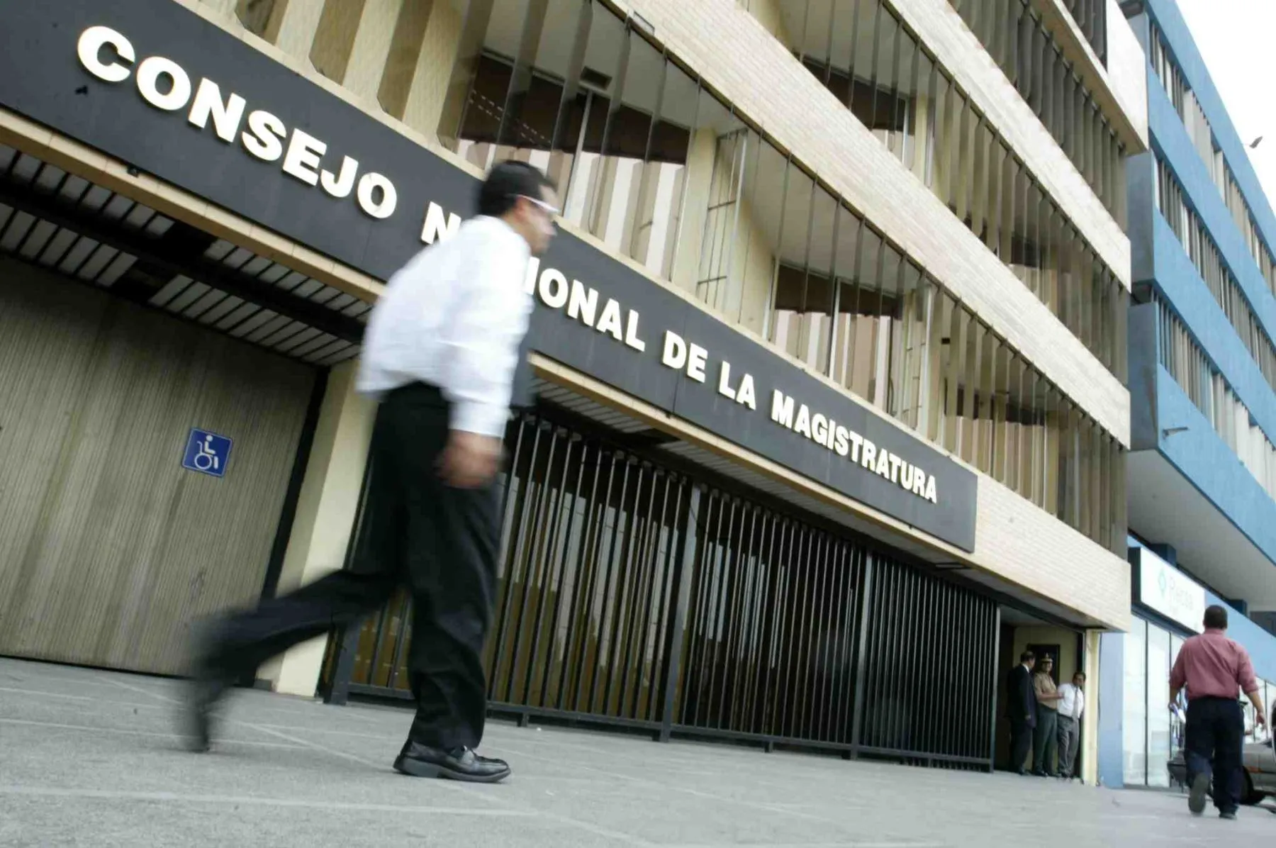 Fujimorismo busca escamotear las reformas de Vizcarra