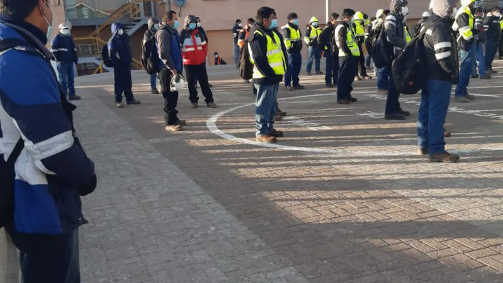 Pobladores de Espinar exigen entrega de bono de S/ 1000 y minera Antapaccay se opone