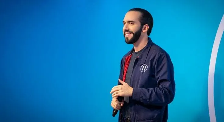 Gobierno de Nayib Bukele deja sin trabajo a personal LGBTI