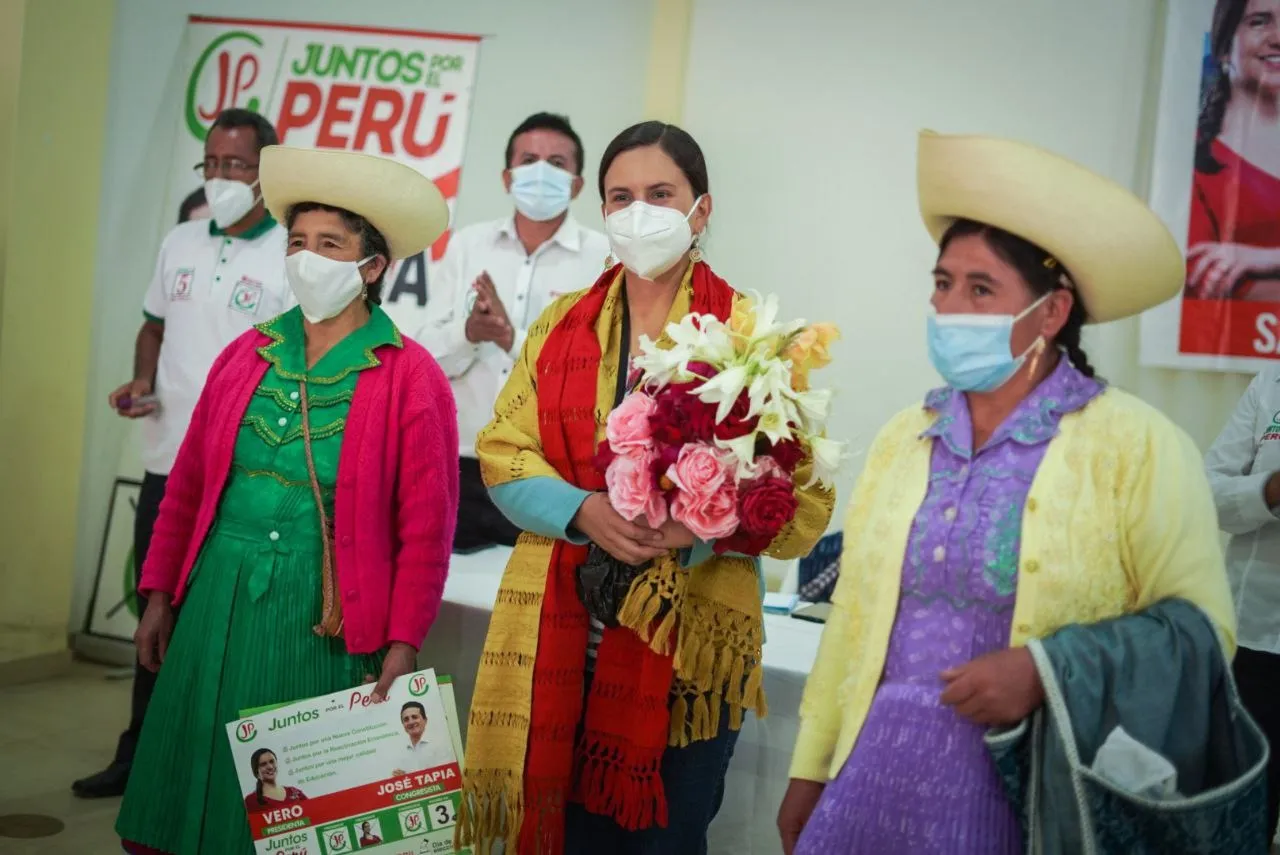 Verónika dice en Cajamarca que se priorizará compra de leche peruana